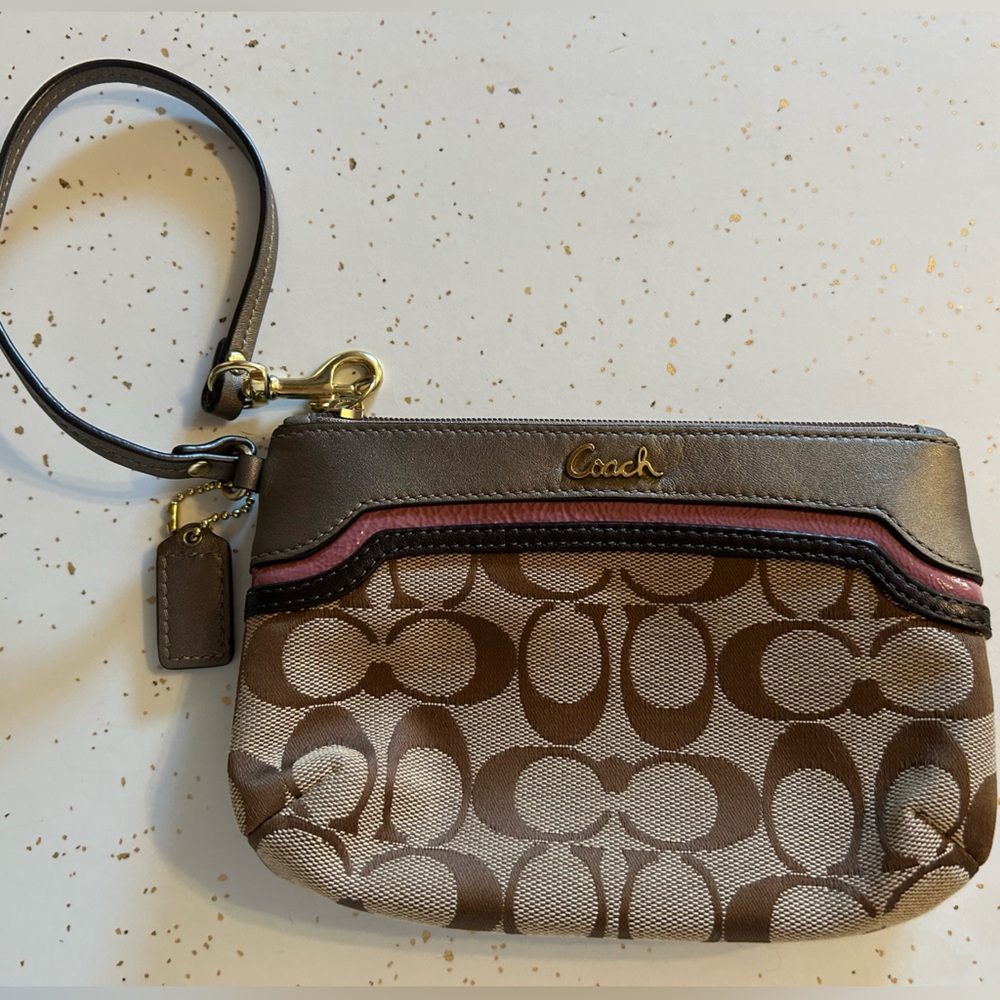 Coach medium wristlet